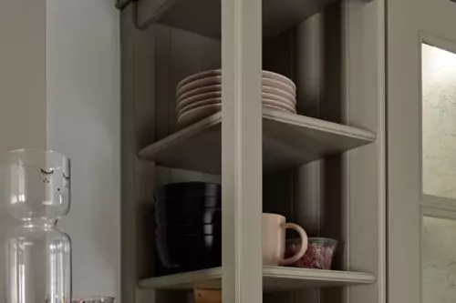 MODERN COUNTRY KITCHEN THAT IS OPEN TO THE LIVING ROOM