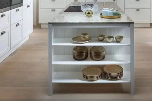 A MODERN KITCHEN ISLAND WITH CLASSIC ELEMENTS