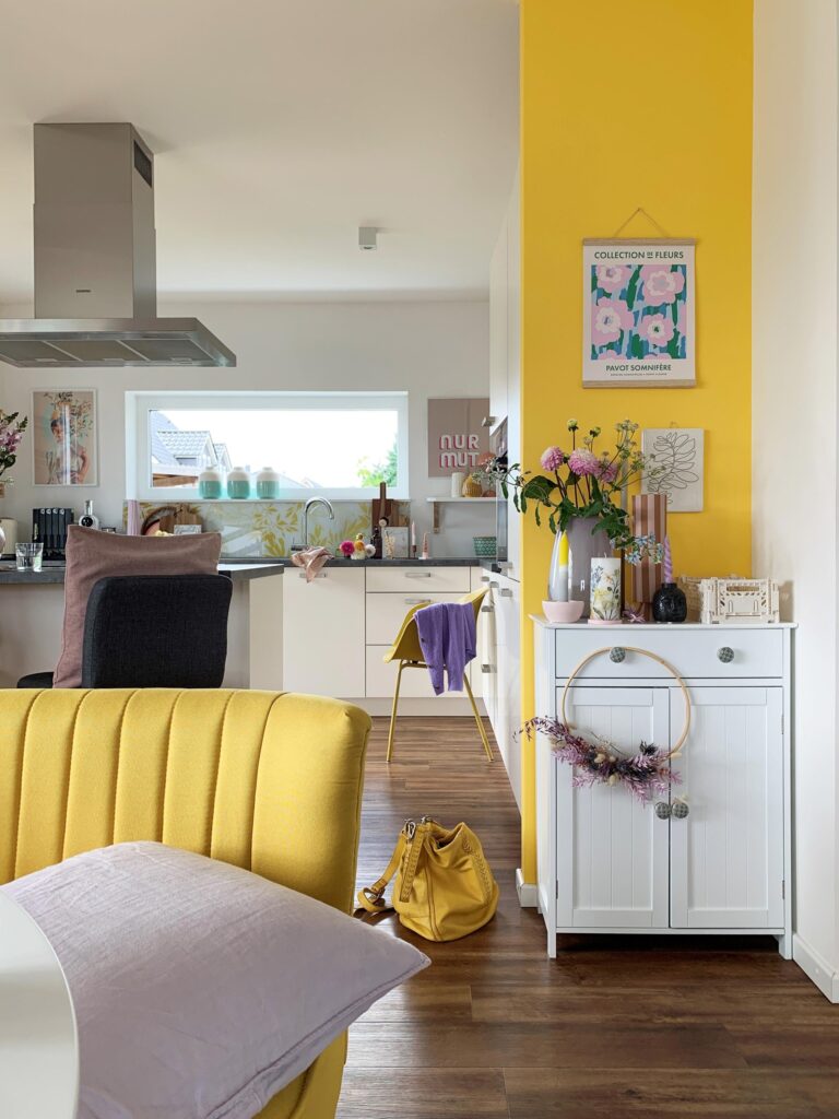 Katrin's colourful home and Nolte Kitchen