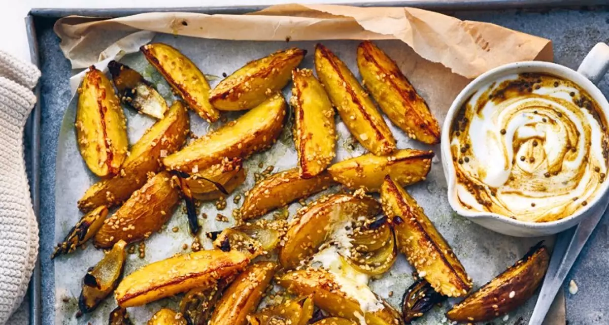 potato wedges με σως γιαουρτιού