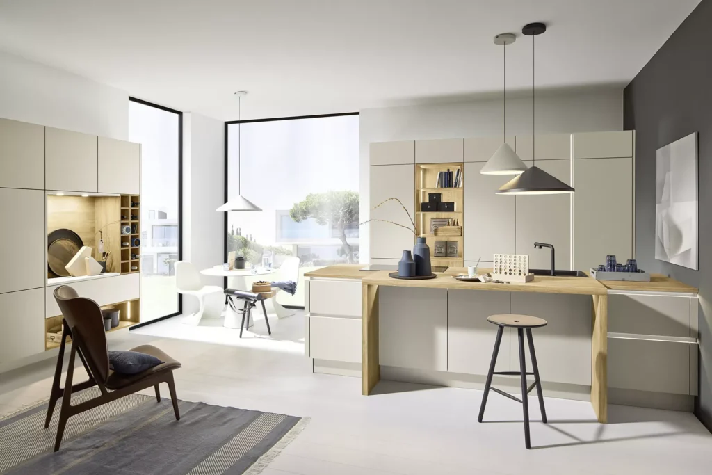 Σύγχρονες κουζίνας από τη Nolte Küchen – ενιαίος χώρος με design living area